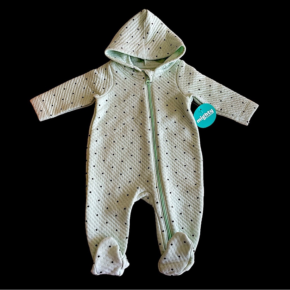 NWT One Piece Hooded Playset